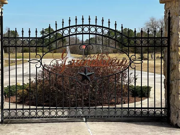 19150 Grandview PT, Montgomery, TX 77356