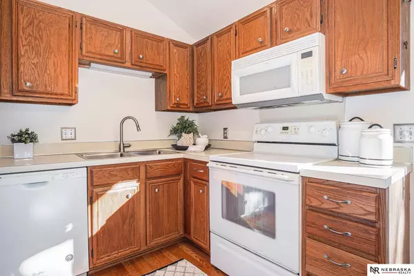 12949 Laurel Avenue, Omaha, NE 68164