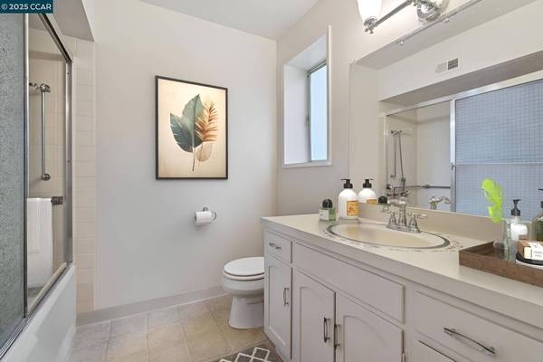 1163 Running Springs Rd #7, Walnut Creek, CA 94595