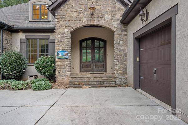 4786 Heather LN, Denver, NC 28037