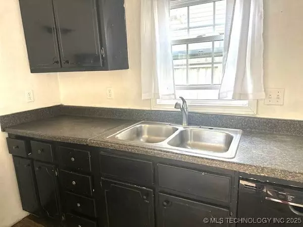 1119 N Osage AVE, Claremore, OK 74017