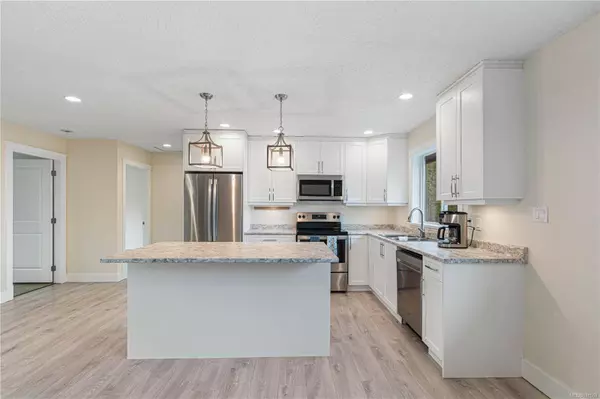 4632 Vista View Pl, Duncan, BC V9L 6J8