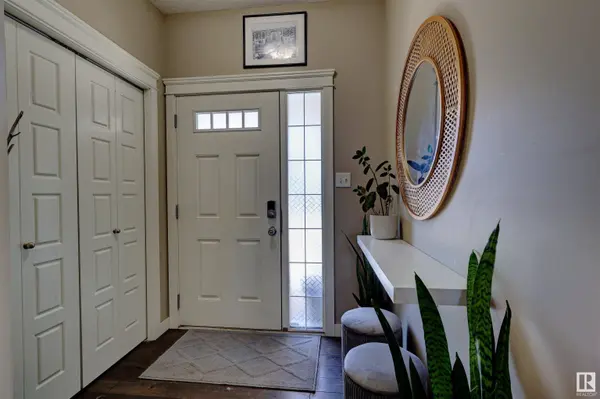 17095 38 ST NW, Edmonton, AB T5Y 3R8