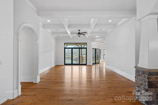 4786 Heather LN, Denver, NC 28037