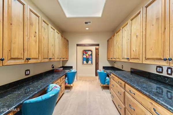 8821 N 9TH Avenue, Phoenix, AZ 85021