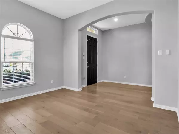 2637 Grouse Hollow Way, Midlothian, TX 76065