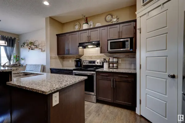 17095 38 ST NW, Edmonton, AB T5Y 3R8