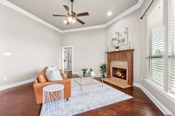 13257 High Meadow Dr, Gonzales, LA 70737