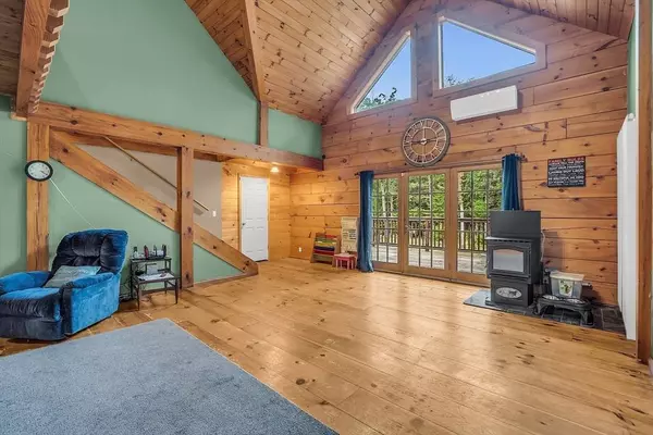 61 Shadow Ln, Orange, MA 01364