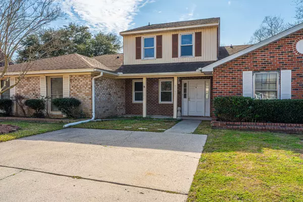 5567 Evelyn Dr, North Charleston, SC 29418