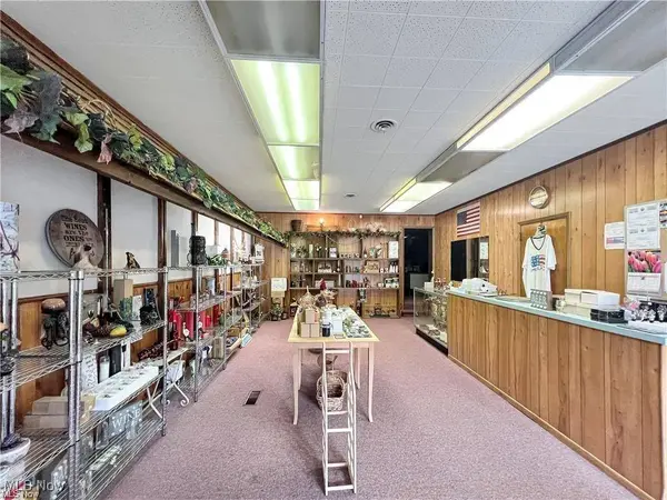 830 Main St, Follansbee, WV 26037