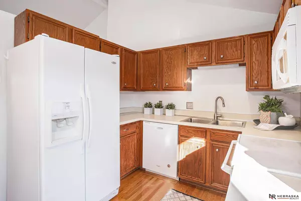 12949 Laurel Avenue, Omaha, NE 68164