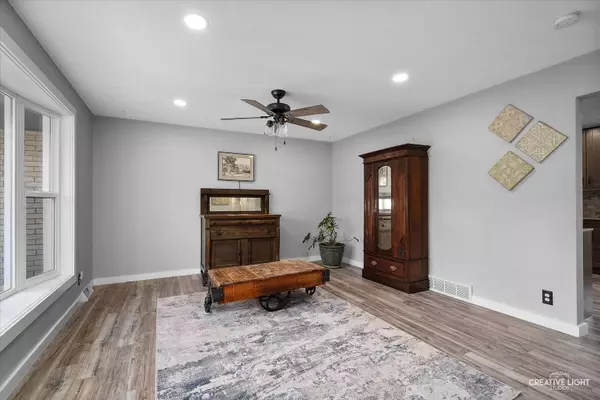 3025 Chancery RD, Rockford, IL 61109