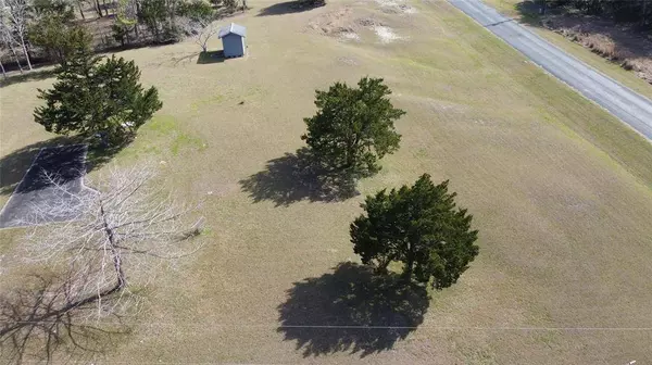 20 Canary LN, Coldspring, TX 77331