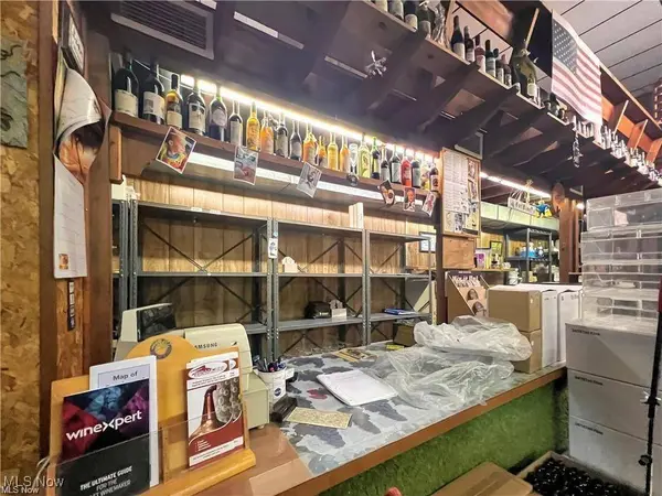 830 Main St, Follansbee, WV 26037