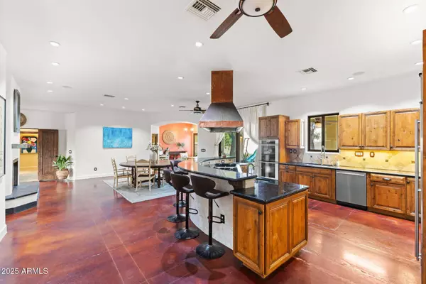 8821 N 9TH Avenue, Phoenix, AZ 85021