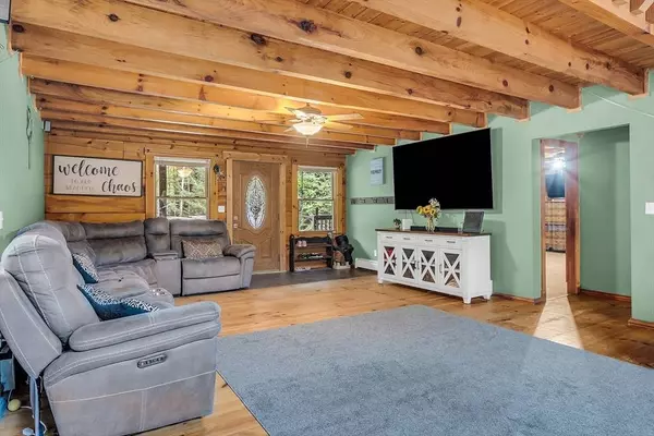 61 Shadow Ln, Orange, MA 01364