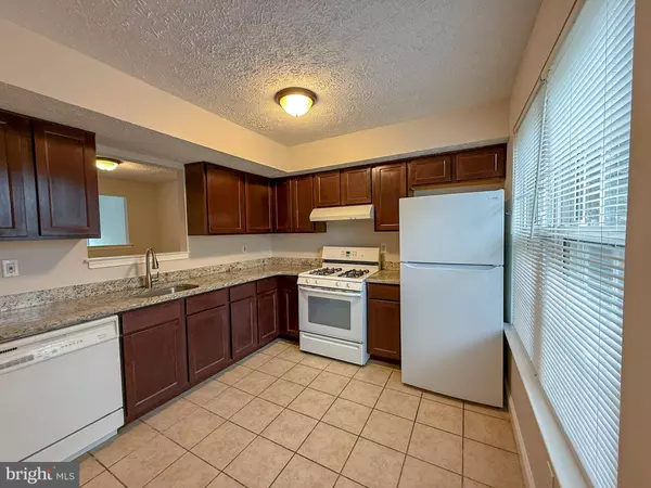 11 VILLANOVA CT, Sicklerville, NJ 08081