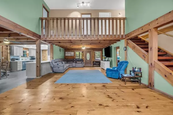 61 Shadow Ln, Orange, MA 01364