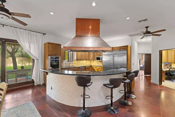 8821 N 9TH Avenue, Phoenix, AZ 85021