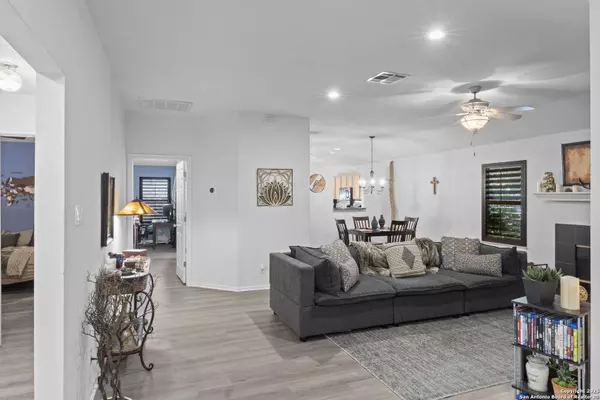 20602 Tree Mdw, San Antonio, TX 78258