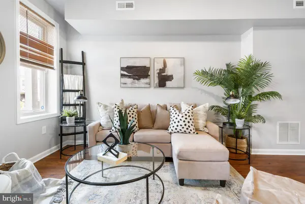 3423 RAVENWOOD AVE, Baltimore, MD 21213