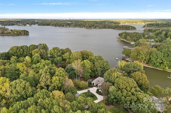 4786 Heather LN, Denver, NC 28037