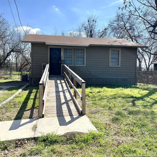2326 Hiawatha, San Antonio, TX 78210