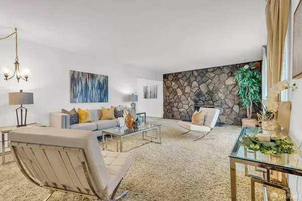 2412 Casa Bona AVE, Belmont, CA 94002