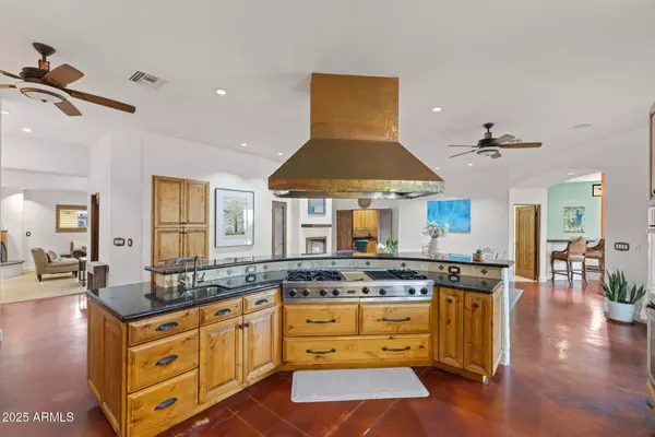 8821 N 9TH Avenue, Phoenix, AZ 85021