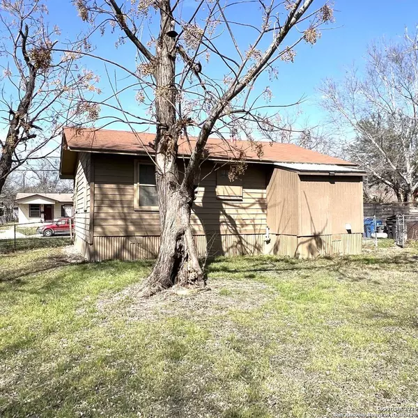 2326 Hiawatha, San Antonio, TX 78210
