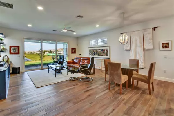 8192 STERNWAY RD, Sarasota, FL 34240