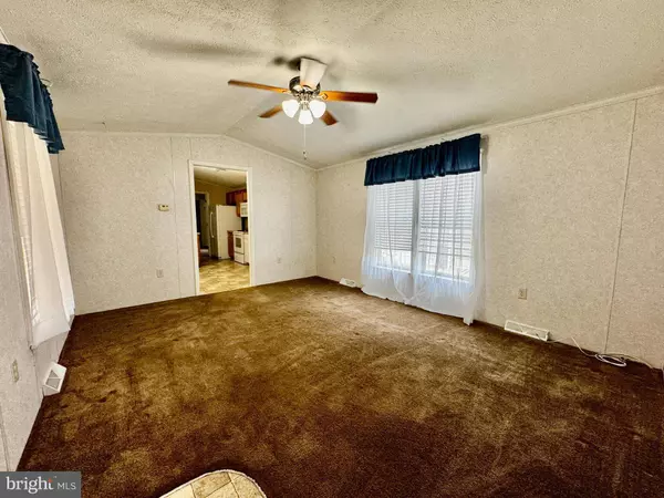 1035 PINE CIR, Telford, PA 18969