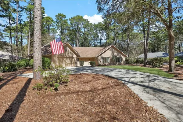 3 Elmwood CT, Hilton Head Island, SC 29926