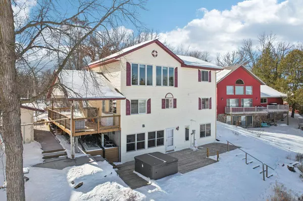 805 Park DR, Balsam Lake, WI 54810