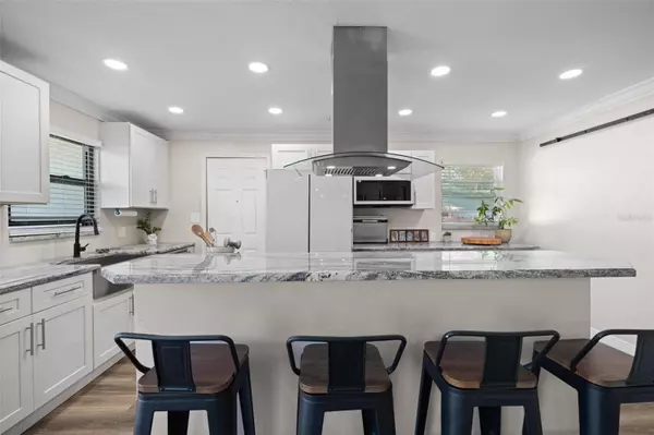 4346 10TH AVE N, St Petersburg, FL 33713