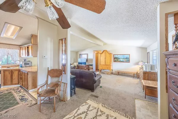 3143 La Barca Lane, Las Vegas, NV 89122