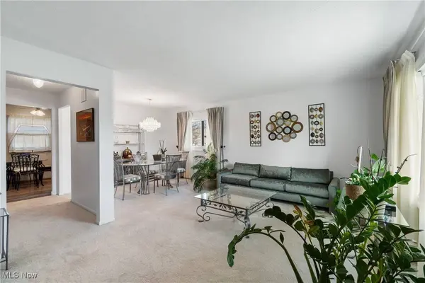 447 Center RD, Bedford, OH 44146