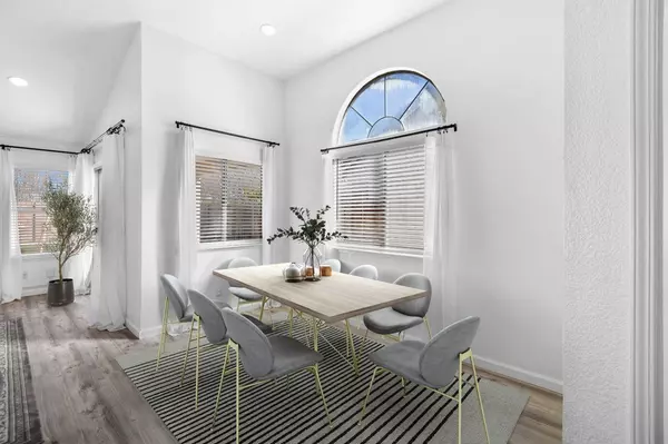 8816 Hiddenspring WAY, Elk Grove, CA 95758