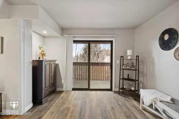 7332 Huntsmen CIR #D, Anchorage, AK 99518
