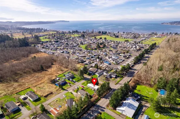 4684 Sunburst DR, Blaine, WA 98230