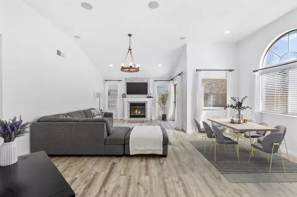 8816 Hiddenspring WAY, Elk Grove, CA 95758