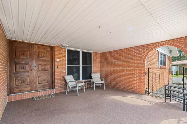 5 Ponce De Leon Road, Crestview, FL 32539