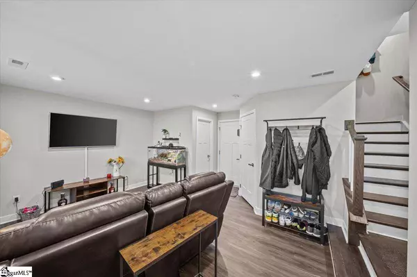 101 Rollins Avenue, Greenville, SC 29607