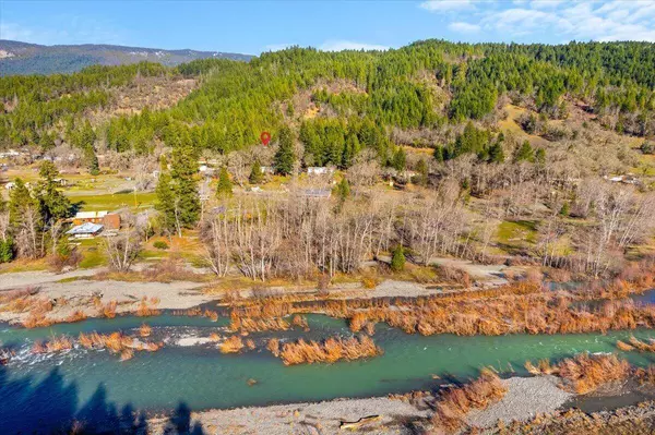 1200 Van Duzen RD, Mad River, CA 95552