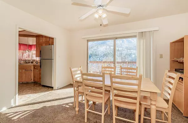 55408 Point RD, Big Creek, CA 93605