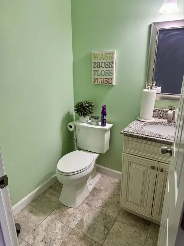 3514 PORTSMOUTH DR, Zion, IL 60099