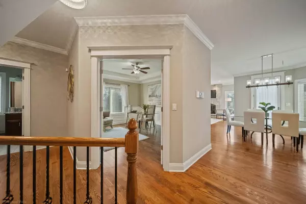 742 S Fairfield Avenue, Elmhurst, IL 60126