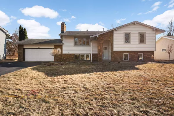 542 Tomlyn AVE, Shoreview, MN 55126