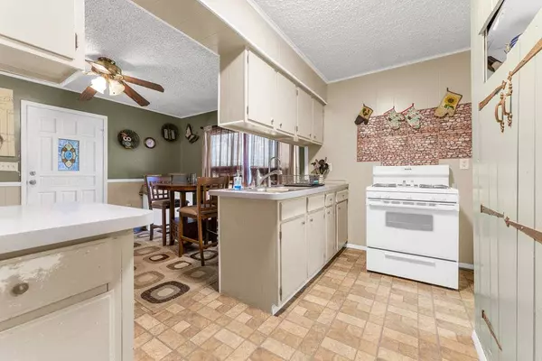 4243 N 3000W RD, Bourbonnais, IL 60914